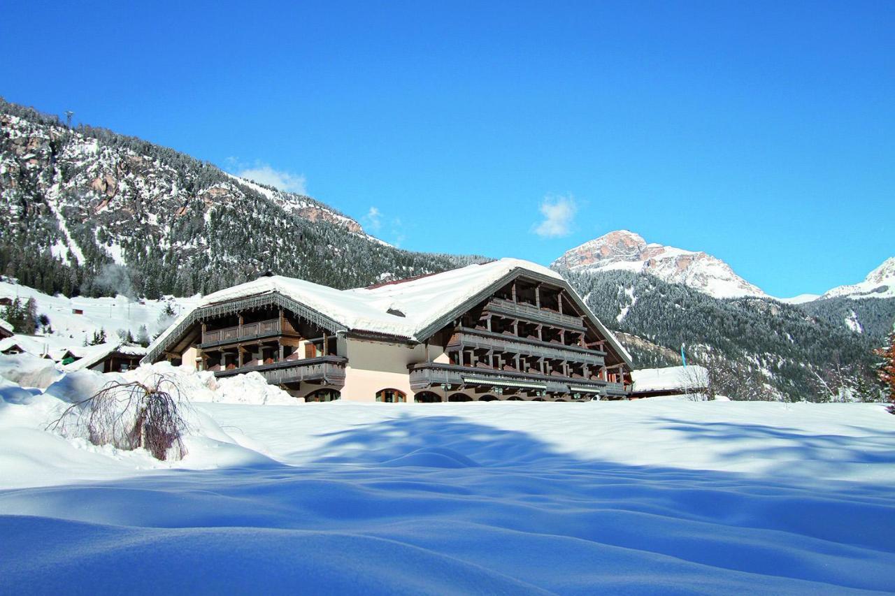 Hotel Rubino Deluxe Campitello di Fassa Kültér fotó